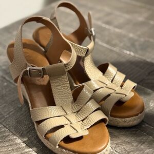 Elegant Tan Espadrille Sandals